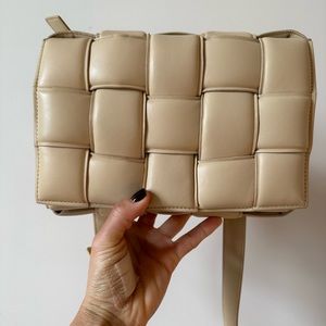 Bottega veneta padded casette color porridge